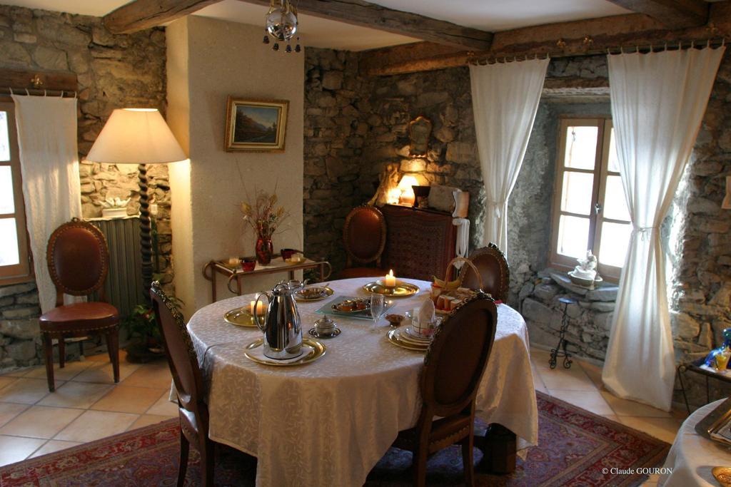 Bed and Breakfast Domaine De Lara Barcelonnette Esterno foto